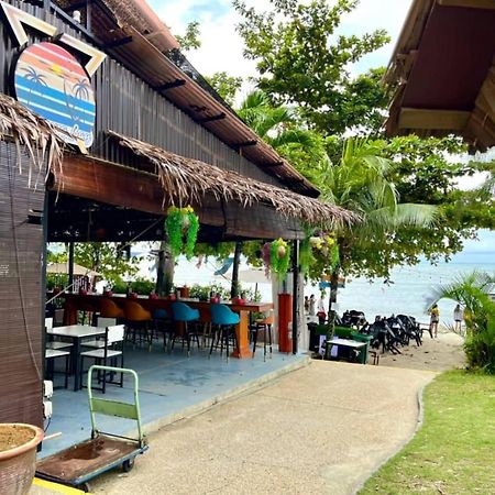Seaview Deluxe Studio Couples Room S Tanjung Bungah (Penang) Zewnętrze zdjęcie