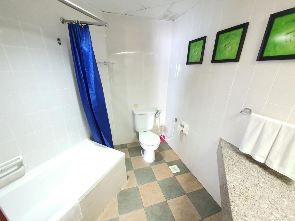 Seaview Deluxe Studio Couples Room S Tanjung Bungah (Penang) Zewnętrze zdjęcie