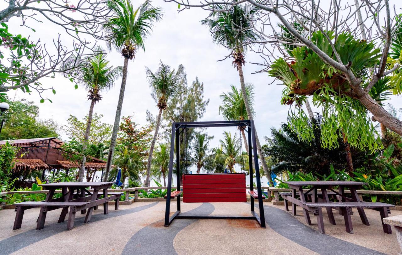 Seaview Deluxe Studio Couples Room S Tanjung Bungah (Penang) Zewnętrze zdjęcie
