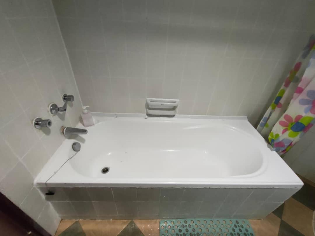 Seaview Deluxe Studio Couples Room S Tanjung Bungah (Penang) Zewnętrze zdjęcie